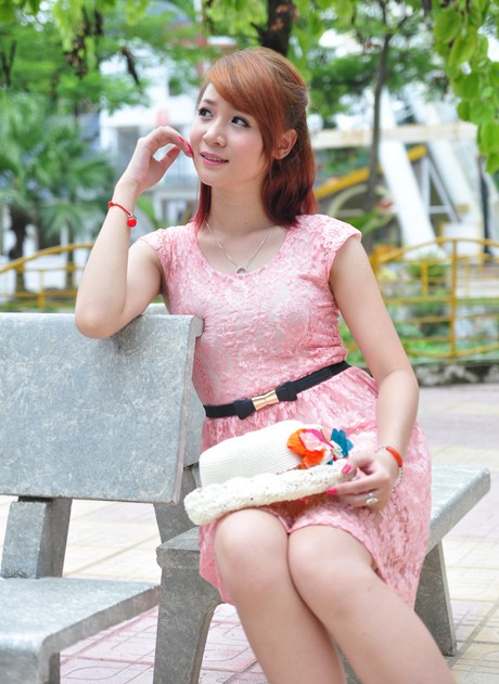 Thí sinh Thái Sao Mai chia sẻ cô muốn thử sức tại cuộc thi Facelook 2012 như một kỷ niệm đẹp thủa sinh viên. >> HOA KHÔI CÁC TRƯỜNG ĐẠI HỌC >> NGÔI SAO HỌC ĐƯỜNG